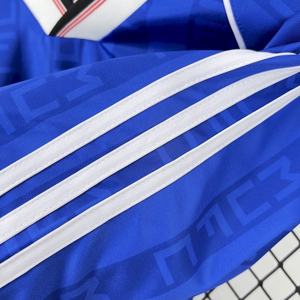 Manchester United 1988/89 Away Retro Jersey